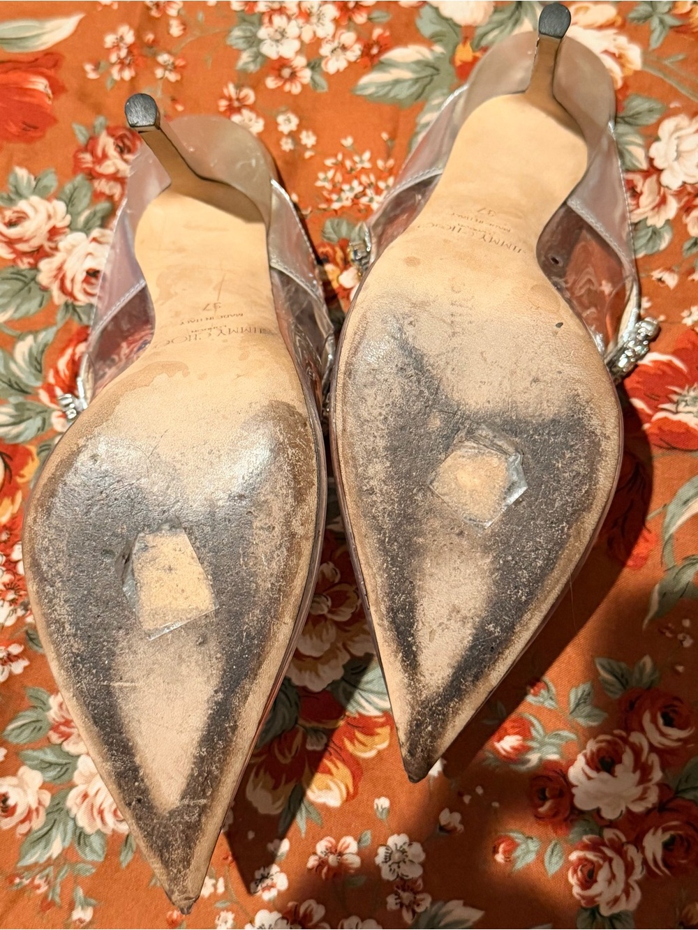 Jimmy Choo
PVC Crystal Embellishments Mules - Picture 6 of 6